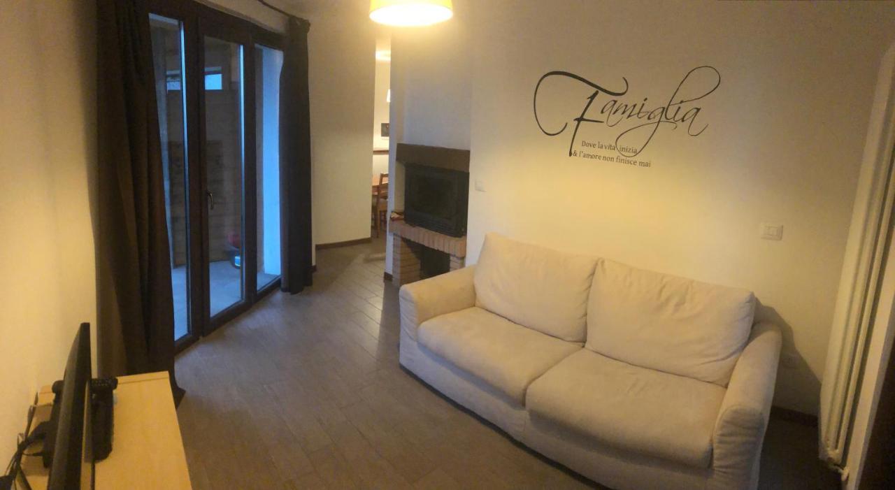 Albergo Bertocchi Collagna Bagian luar foto
